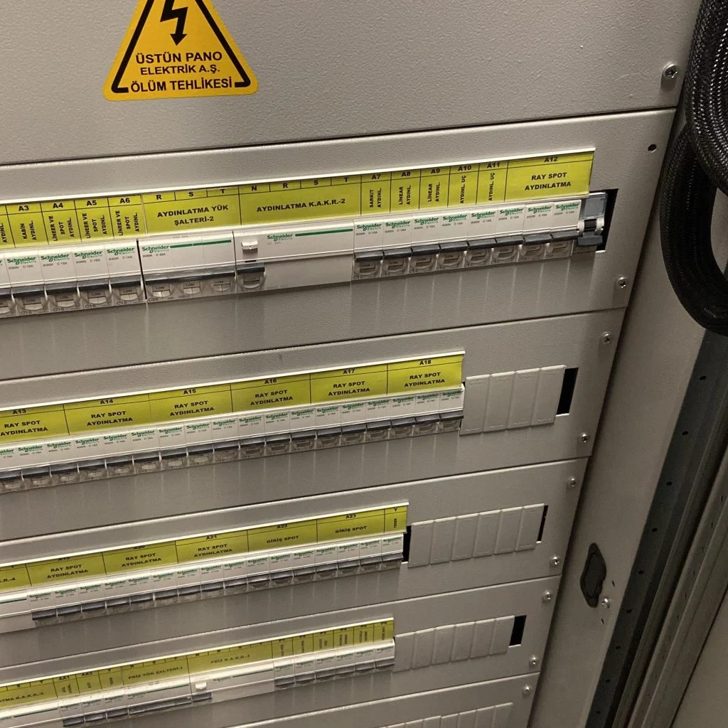 Adana Pınar Mahallesi elektrikçi yerinde servis