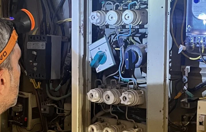Adana elektrik tesisatı ve pano kontrolü