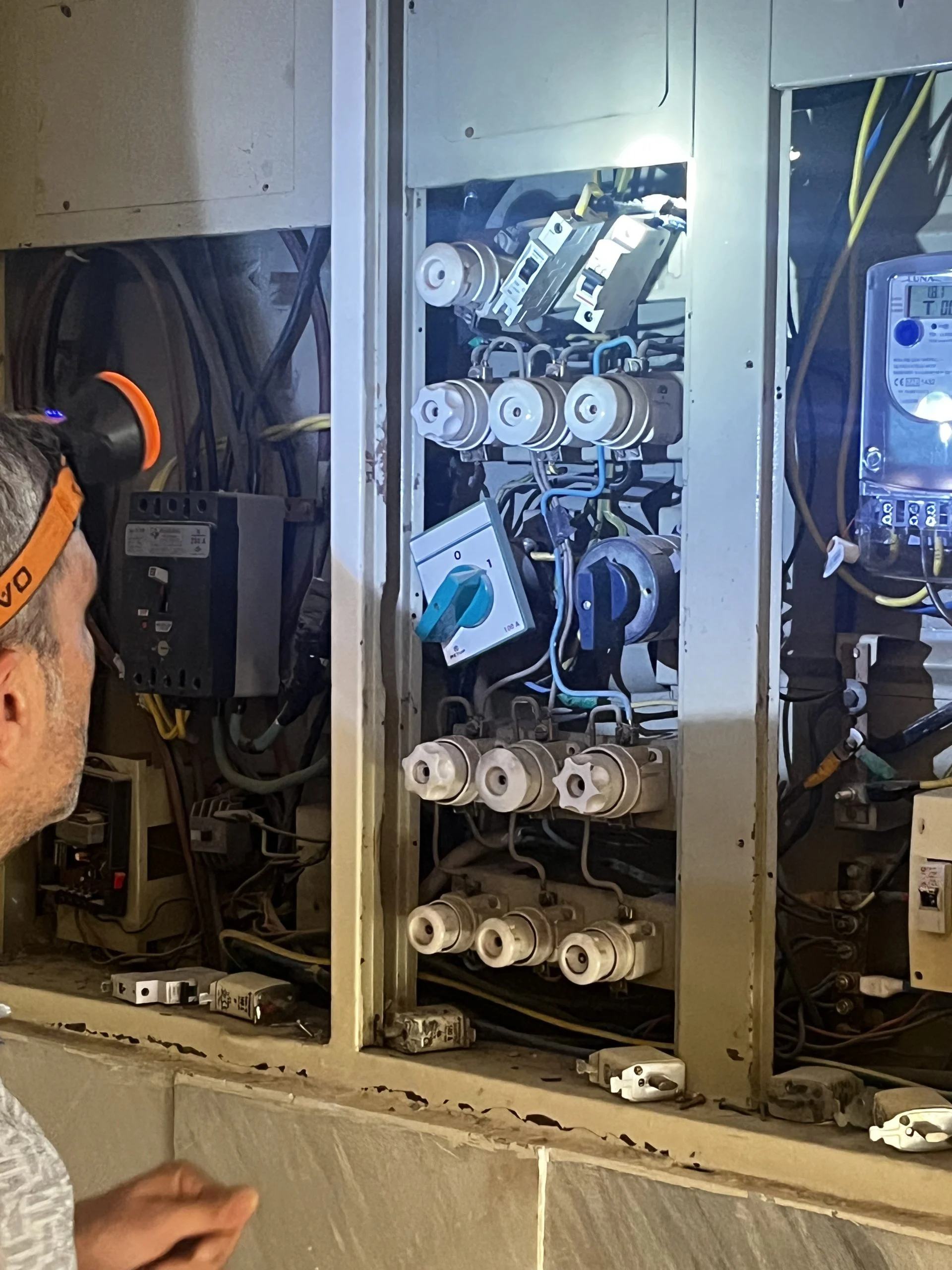 Adana Kıyıboyu Elektrikçi | Elektrik Arıza ve Yerinde Servis 4 Adana Elektrikçi Kablo Tesisatı Adana Kıyıboyu elektrik tesisatı ve pano kontrolü