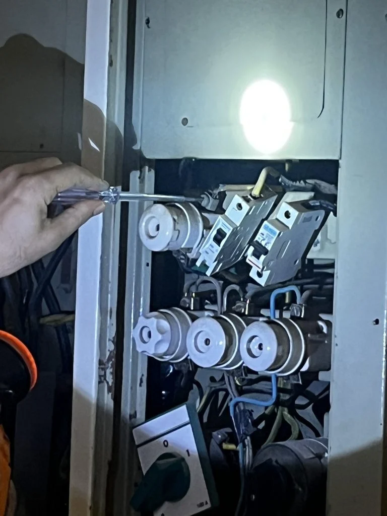 Adana elektrik arıza ve tesisat servisi